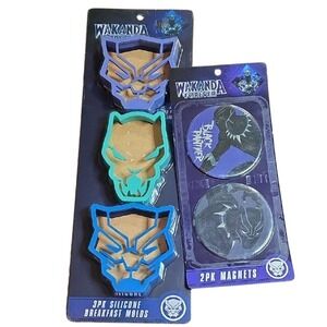 Marvel Wakanda Forever Silicon Breakfast Molds (3) and Magnets (2) Bundle